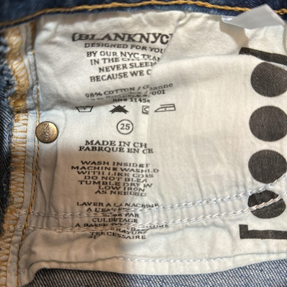 BlankNYC Jeans - Picture 3 of 4